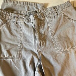 GH Bass & Co Women’s Chino Pants Size 10 Gray 100% Cotton (G8)